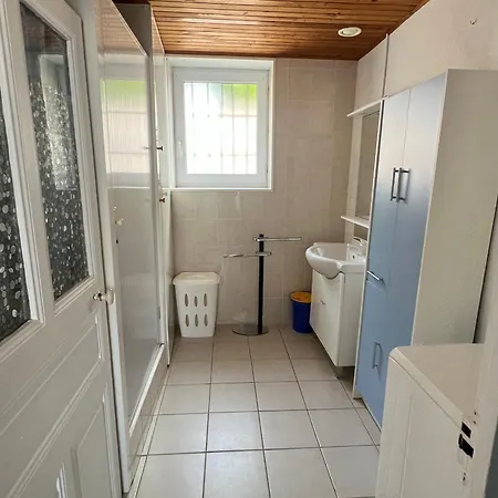 Prázdninový dům Maison Mitoyenne 4 Pers A Proche - Fr-1-823-90